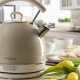 Ariete 2877 Bollitore elettrico 1,7 Litri di Design - Infusi, tè e tisane - Autospegnimento - 2000 Watt - Acciaio Inox - Linea Vintage - Beige 9
