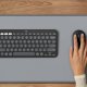 Logitech 920-012221 tastiera Mouse incluso Universale RF senza fili + Bluetooth QWERTY Italiano Grafite 11