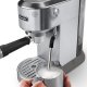 De’Longhi Dedica Duo EC890.M Macchina da Caffè Manuale Espresso, Cappuccino e Cold Brew, Compatibile con Polvere o Cialde E.S.E., Display Soft-Touch , Spegnimento Automatico, Serbatoio Estraibile 1.1L 3