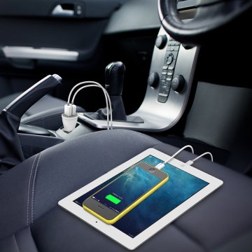 Kanex CLA2PORT Caricabatterie per dispositivi mobili MP3, MP4, Smartphone, Tablet Bianco dC Auto