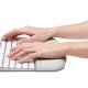 Kensington Poggiapolsi per tastiere compatte, sottili ErgoSoft™ 5
