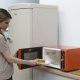 Candy Divo G25CO Ottone Microonde con grill Superficie piana 25 L 900 W 15