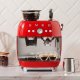 Smeg Macchina da Caffè Espresso Manuale con macinacaffè integrato 50's Style – Rosso LUCIDO – EGF03RDEU 22