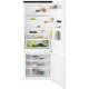 Electrolux ECB7TE70S frigorifero con congelatore Da incasso 376 L E 2