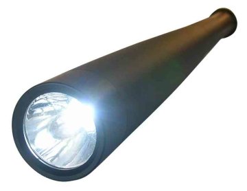 CFG Defender Nero Torcia a mano LED