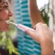 Philips DiamondClean 9000 Sonicare Spazzolino Elettrico Sonico Rosa con App e custodia da viaggio HX9911/29 10