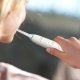 Philips DiamondClean Smart 9400 Sonicare Spazzolino Elettrico Sonico Bianco con App, con custodia da viaggio HX9917/88 4