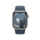 Apple Watch Series 9 GPS + Cellular Cassa 41mm in Alluminio Argento con Cinturino Sport Blu Tempesta - S/M 3