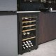 Haier Wine Bank 50 Serie 5 HWS49GA(UK) Cantinetta vino con compressore Libera installazione Nero 49 bottiglia/bottiglie 15