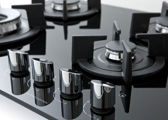 SMALVIC: forni, piani cottura e cucine made in Italy