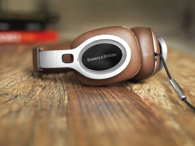 Bowers & Wilkins P9 Signature, cuffie top in pelle italiana in onore del costruttore